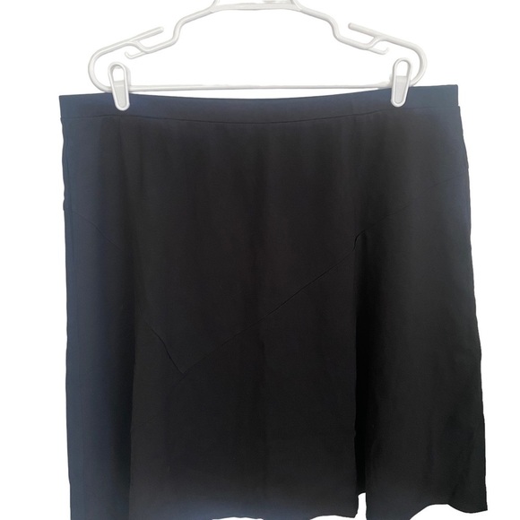 Elizabeth & Clarke Black Diagonal Elastic Waist Skirt XL - Picture 3 of 8